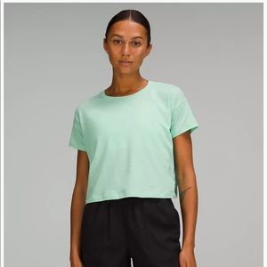 LULULEMON CATES TEE